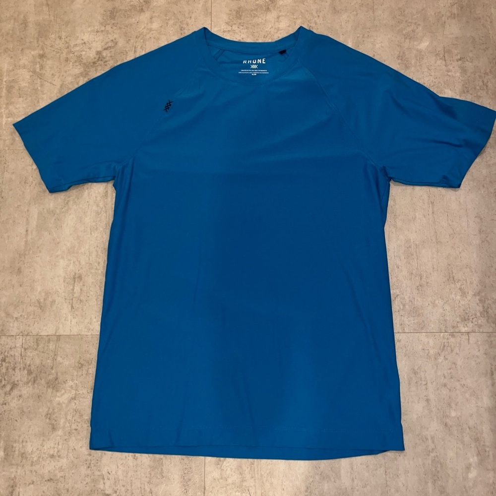 Rhone T-Shirt Men’s size small RHONE tee
